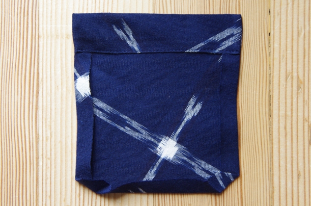 Fairfield Sew Along - sewing a shirt pocket-8